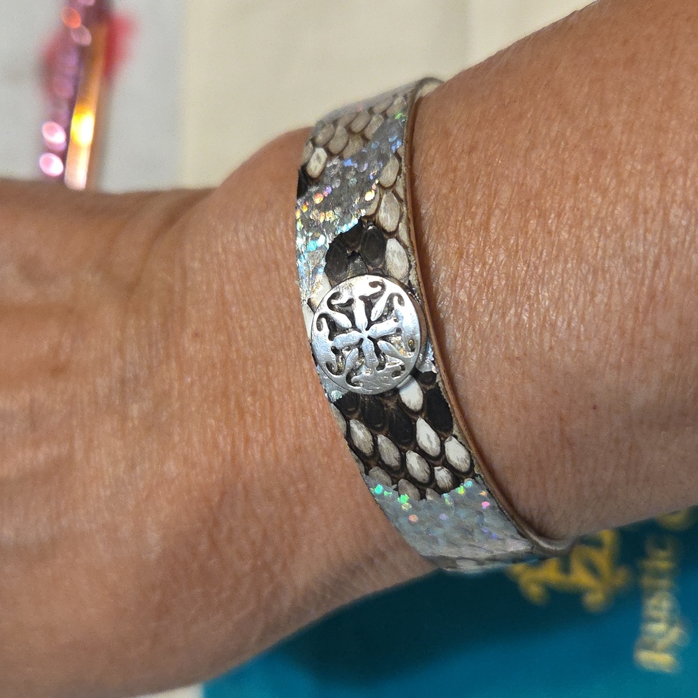 Rustic Cuff Snake Pattern Bracelet With Silver Ac… - image 5